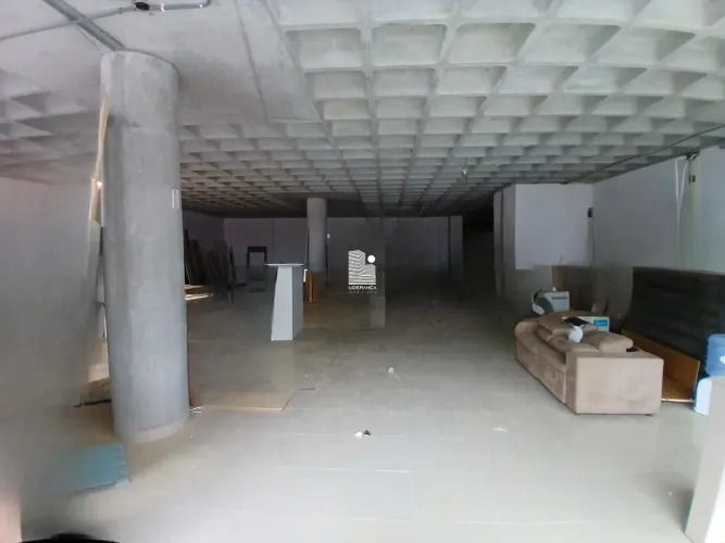 Loja Comercial, Agronômica, 02 Vagas