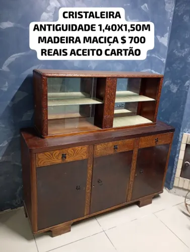 CRISTALEIRA ANTIGUIDADE MADEIRA MACIÇA $ 700 REAIS ACEITO CARTÃO RETIRAR NO SANTA FÉ 