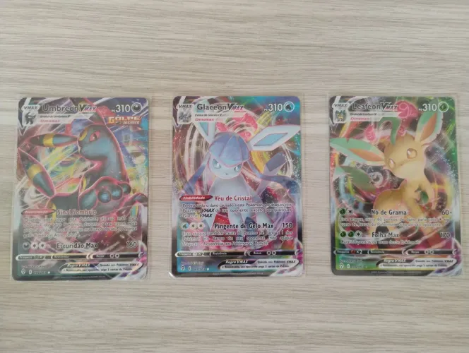3 cartas de pokémon tcg VMAX originais e conservadas