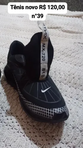 Tênis Nike Air Max 720 Preto