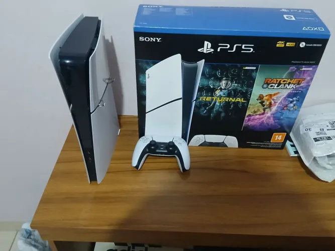 Vendo Ps5 slim 1tb de memória 6 meses de uso, garantia ativa 