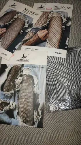 Meia arrastão com strass / toda preta / meia calça 