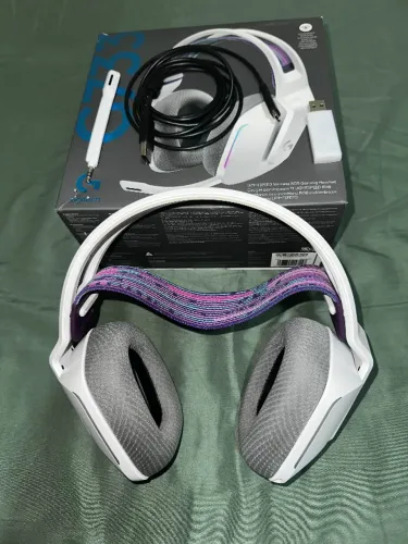 Logitech G733 Branco LIGHTSPEED Wireless - Excelente