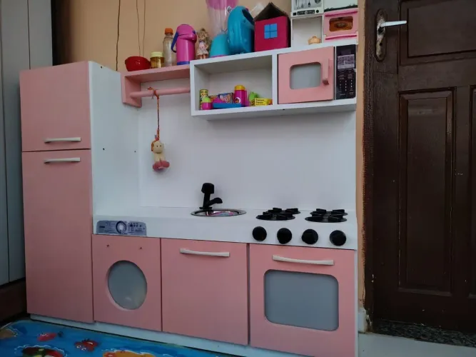 Cozinha infantil mdf completa faltando um puxador para retirada