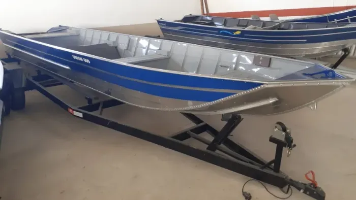 BARCO DE ALUMINIO 6 METROS SEMI CHATA NOVO