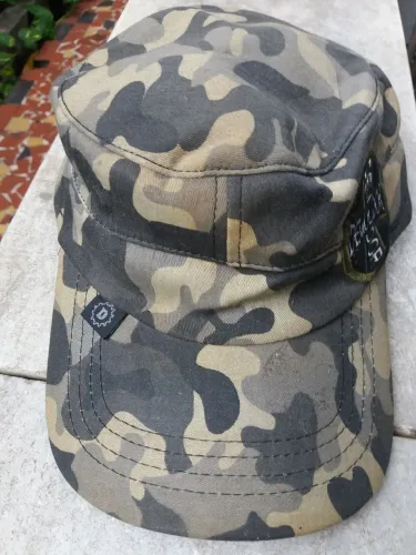 Boné Camuflado