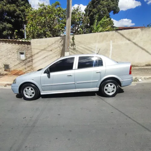 Chevrolet Astra GL Milenium 1.8 MPFI 4P 2001