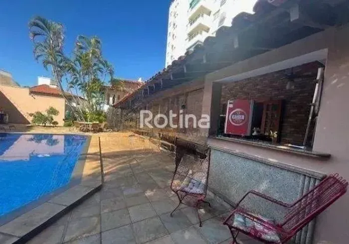Casa à venda, 4 quartos, Tabajaras - Uberlândia/MG - Rotina Imobiliária