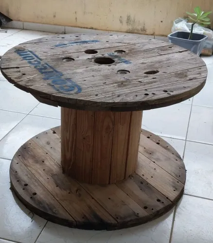 Mesa roldana rústica