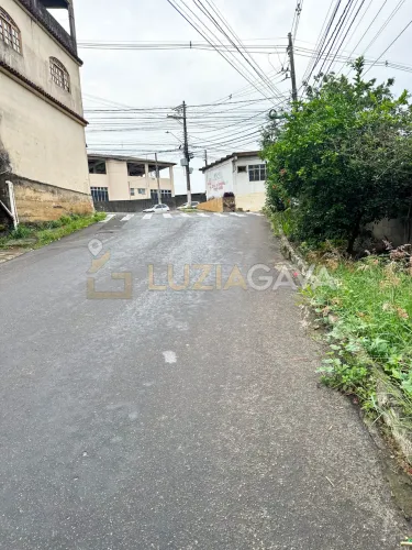 Lote com 300 m² murado em Vera Cruz, Cariacica