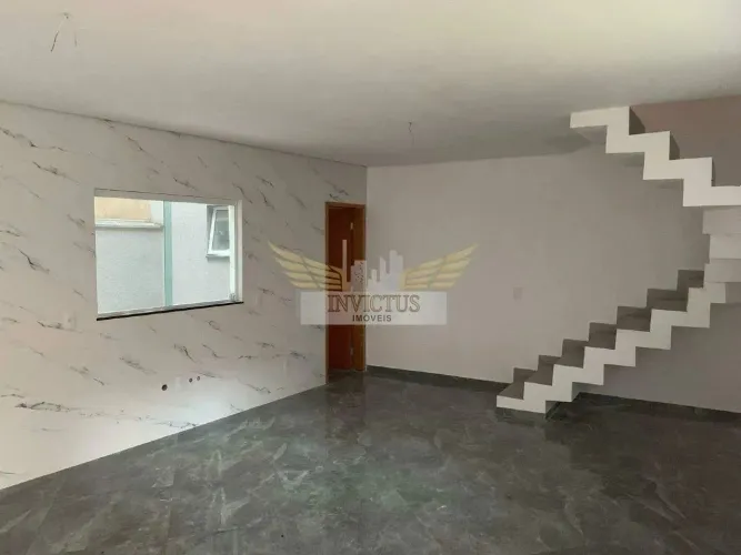 Sobrado com 3 Quartos para Comprar, 98m² - Vila Eldízia, Santo André/SP.