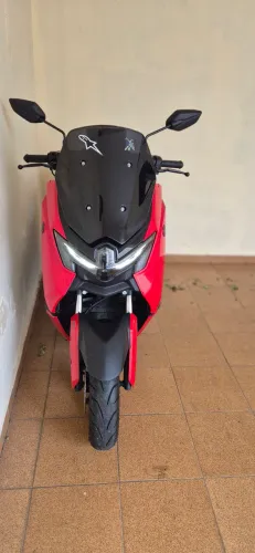 Nmax 2025 com multimídia 