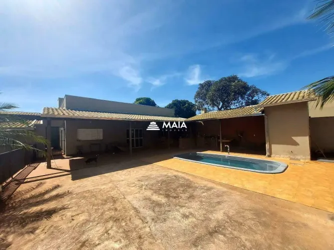 Casa à venda no Condomínio Mario Franco