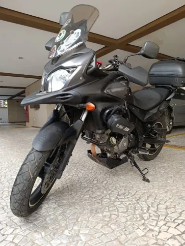 VENDO VSTROM 650CM 2014 -SEGUNDO DONO - NOVA