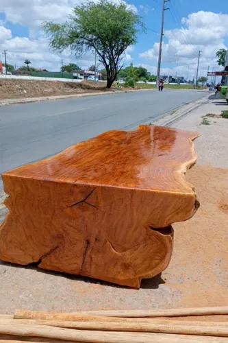 Mesa nobre cascata