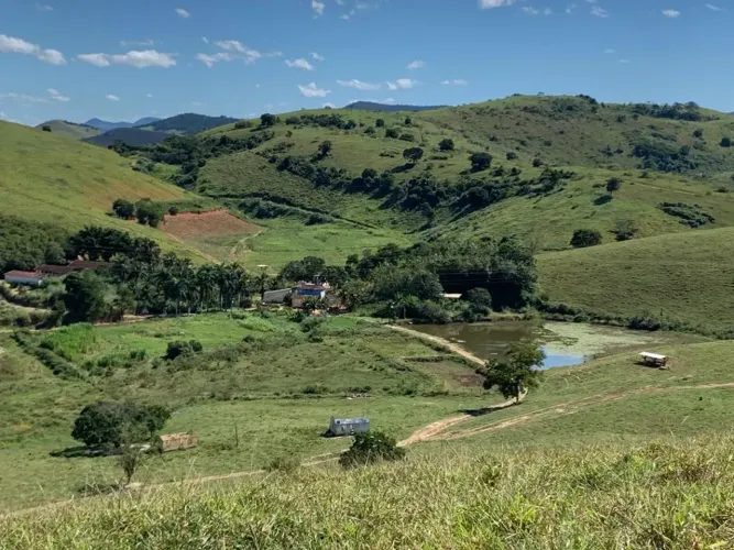 Vende-se linda Fazenda em Mimoso do Sul - Espírito Santo - ES,