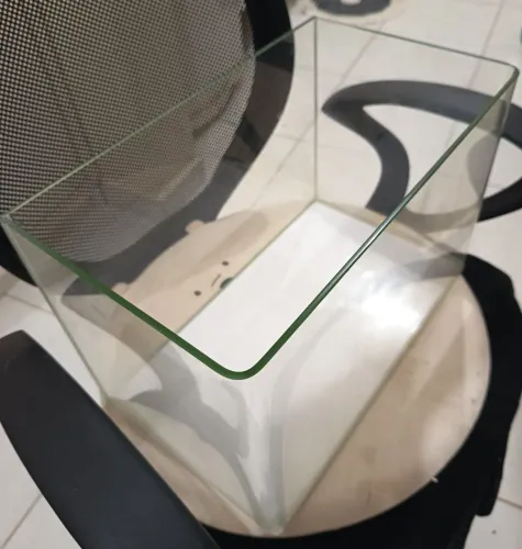 Aquário curvo 16L