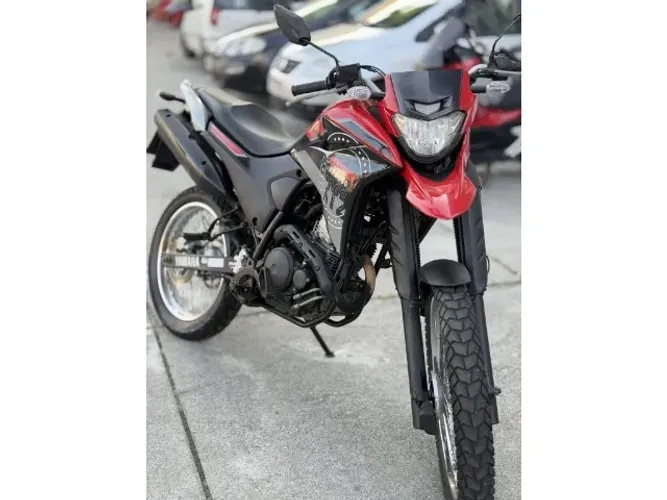  XTZ 250 LANDER - MUITO NOVA - FINANCIO EM ATÉ 60X PARCELAS A PARTIR DE 557,99 MENSAIS