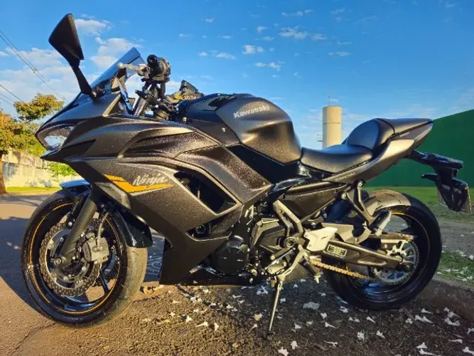 Kawasaki Ninja 650 2024