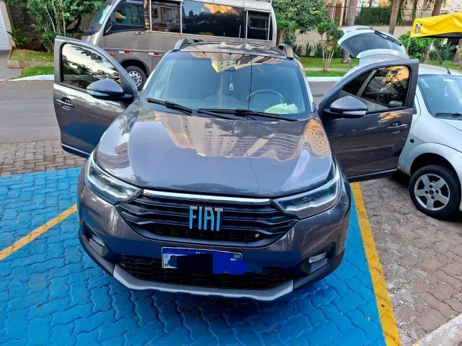 Fiat Strada Volcano 1.3 Flex 8V CD 2023