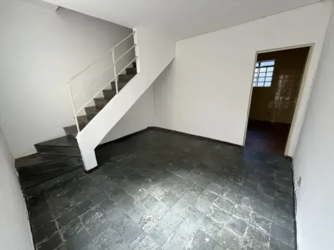 Imóvel para aluguel com 2 quartos em Itapoã - Belo Horizonte - MG