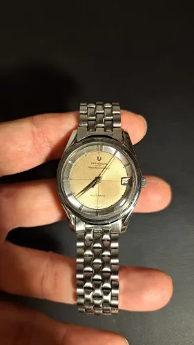 Relógio Vintage Universal Geneve POLIROUTER Date Automatic, todos revisado em Dez/2025.