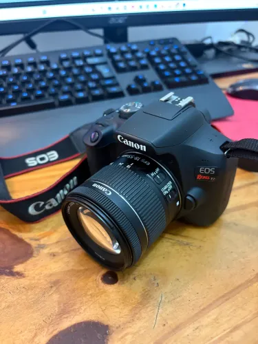 Câmera T7 canon