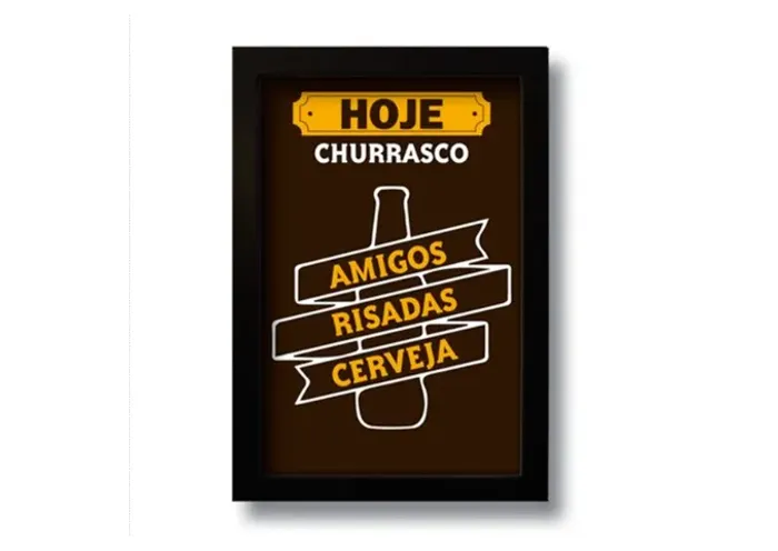 CHURRASQUEIRO DISPONÍVEL.