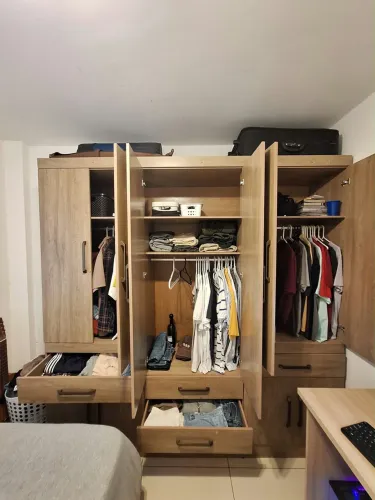 Armário grande