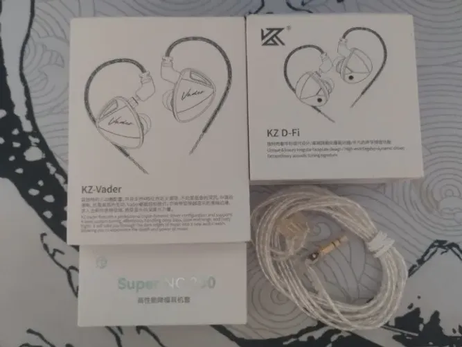 Combo de Fones | KZ Vader, D-Fi + Cabo Youngse QDC 3,5mm + Eartips Roseselsa de Espuma