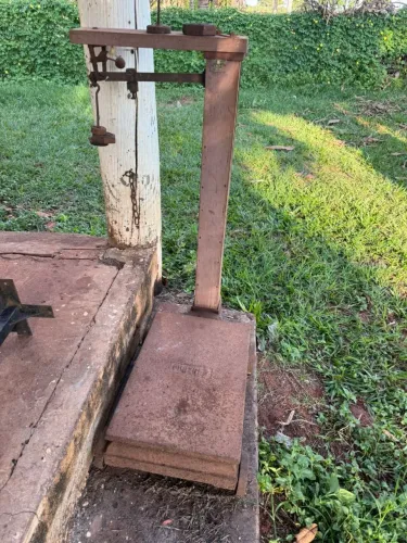 Vendo balança FILIZOLA 250,00 tem o peso de se 100, 50 e 20