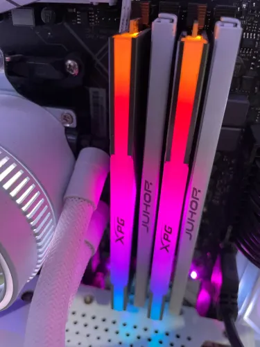 Memória RAM 16GB (2x8GB), 3600MHz, DDR4 XPG Spectrix D50
