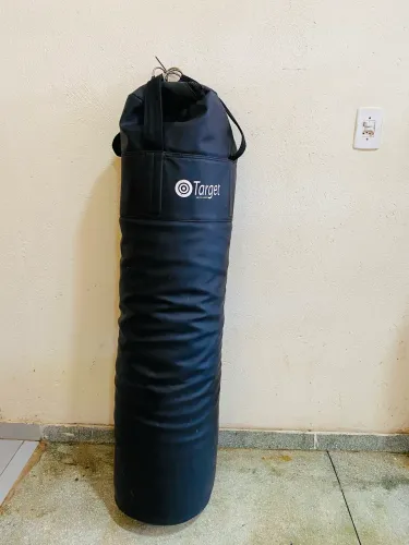 Saco de pancada seminovo 