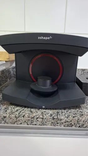 Scanner de Bancada 3Shape E2