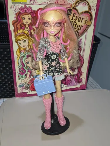 Viperine Gorgon Monster High G1 - Hauntlywood