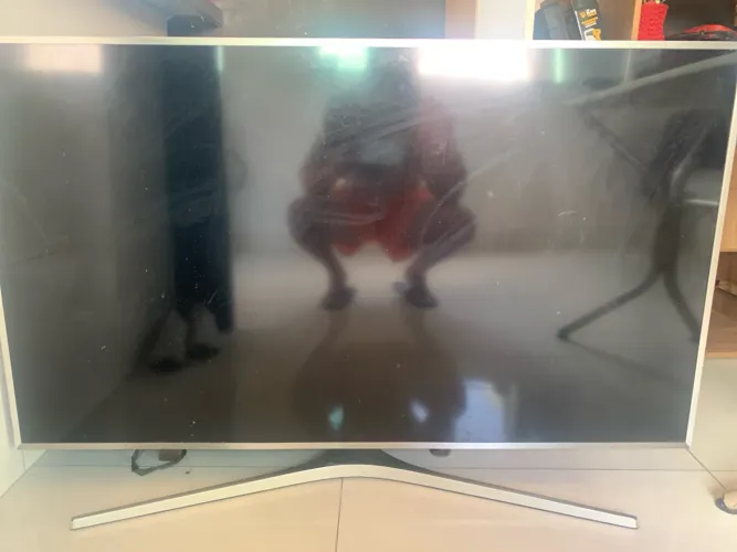 Tv para retirada de peças