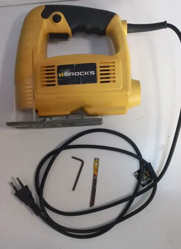 Serra Tico-Tico Brocks 500W - 127V + Lâmina e Chave