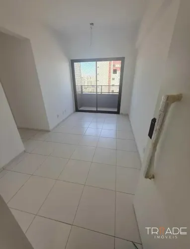Apartamentos á venda de 2 quartos (1 suíte) com Varanda - pronto para morar em Boa viagem.