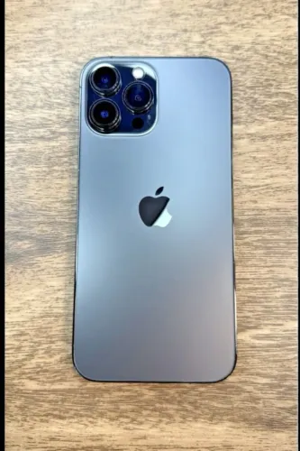 Apple iPhone.
