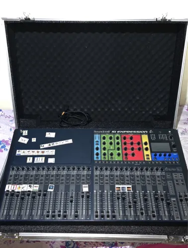 Soundcraft expression 3 
