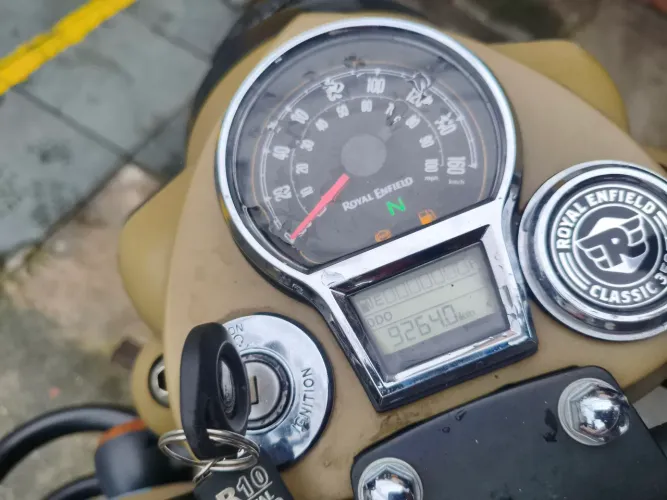 Vendo ou troco por Scooter Royal enfield classic 350 sgnals