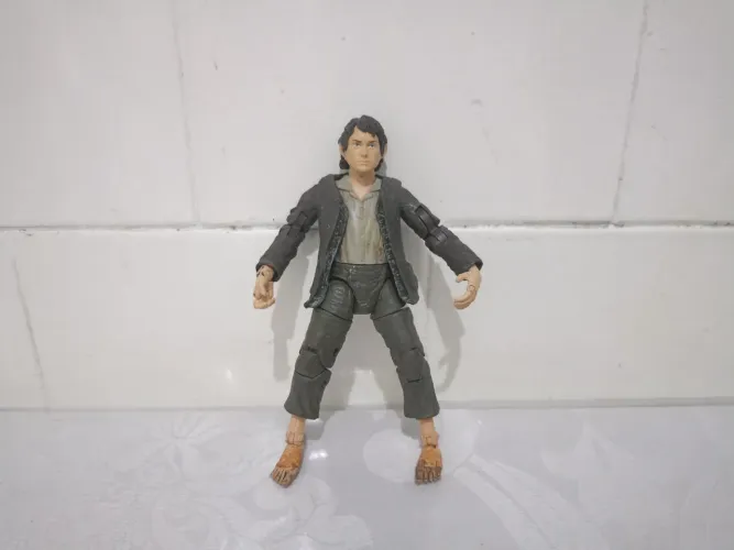 Boneco Frodo Bolseiro Articulado Senhor Dos Anéis Toy biz