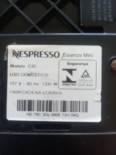 Cafeteira Nespresso Essenza mini Preta