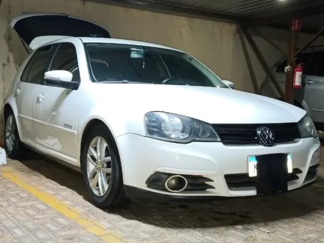 Volkswagen Golf Sportline 1.6 MI Total Flex 8V 4P 2013