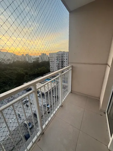 Via Mar com vista livre locação 