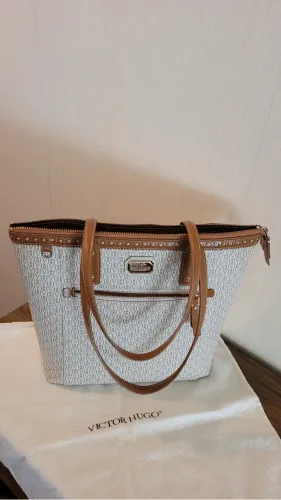 Bolsa Victor Hugo original - impecável!