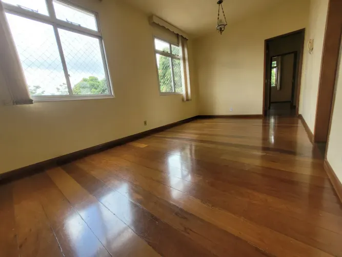 Lindo apartamento em um dos melhores pontos do bairro Jaraguá/Santa Rosa.
