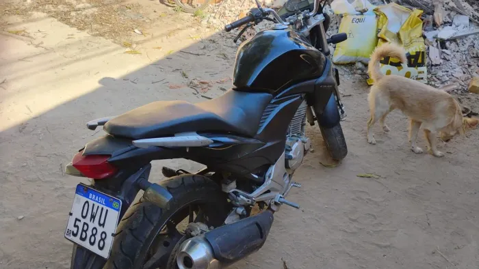 Moto Cb 300 oportunidade