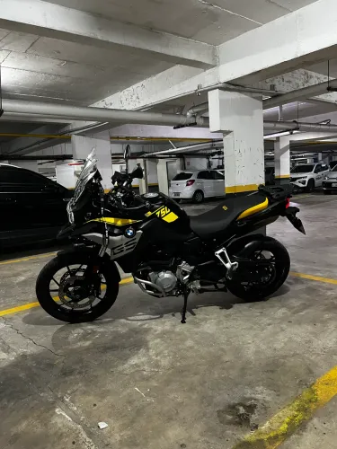 BMW F750 GS 40 ANOS
