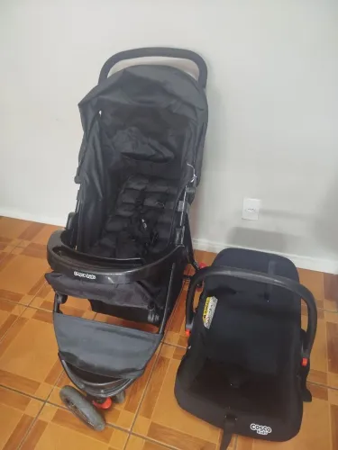 Conjunto de Carrinho de bebê + bebê conforto